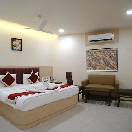 Hotel Fabhotel Saineel Mumbai