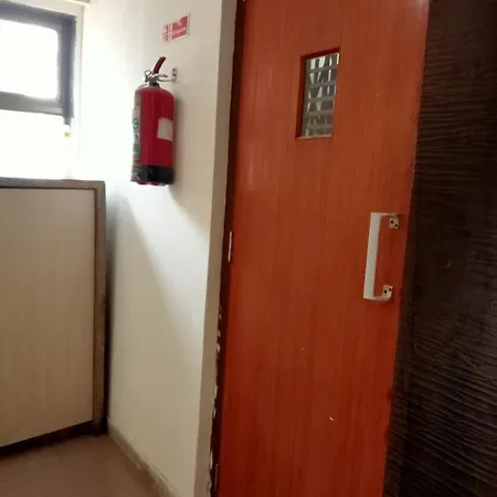 Hotel Hotel Galaxy Comforts - Near Mumbai International Airport
