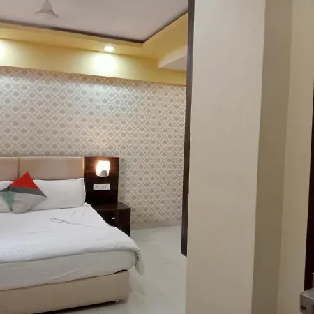 Hotel Galaxy Comforts - Near Mumbai International Airport Hotel Mumbai