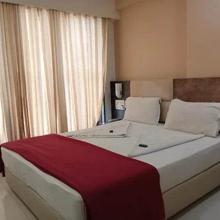 Hotel Galaxy Comforts - Near Mumbai International Airport * Mumbai