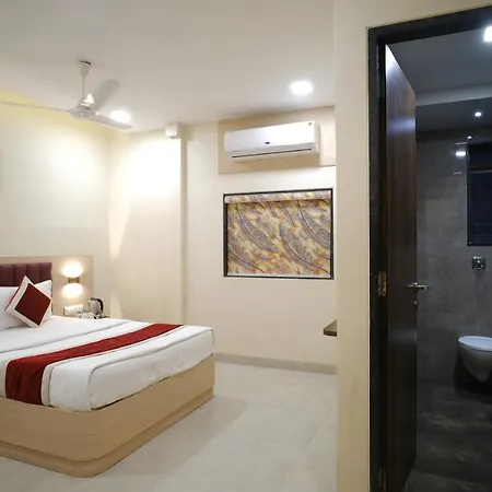 Hotel Fabhotel Saineel Mumbai