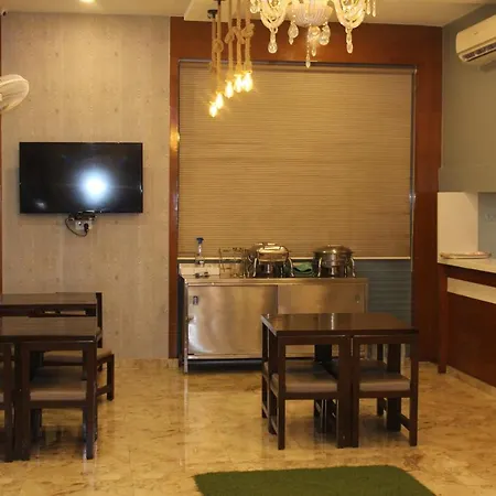 Hotel Airside 3*