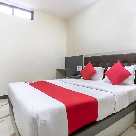 Hotel A S 3*