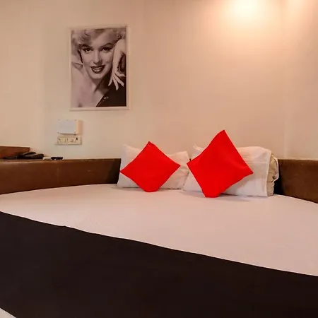 Capital O 77295 Bansidhar Bhuvan Hotel Mumbai