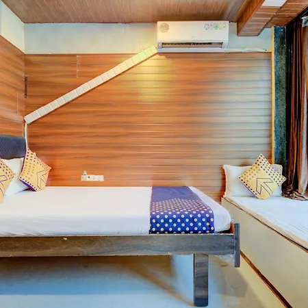Hotel Oyo 70661 Al Makkah Managed By Paris Mumbai