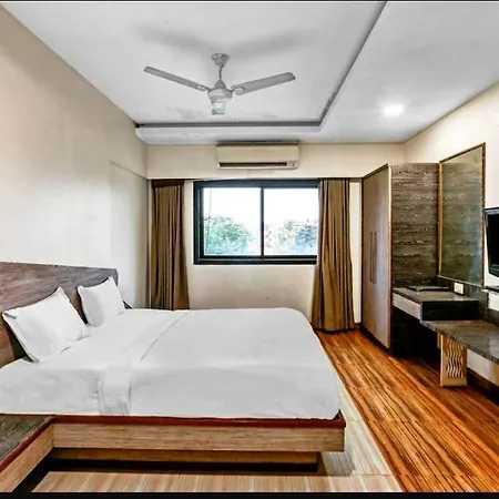 Praveen Mumbai