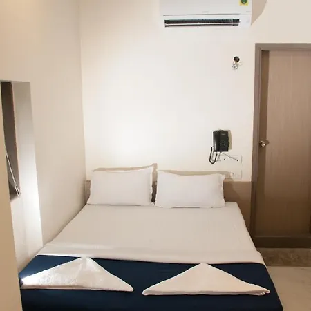 City Hotel 2* Mumbai