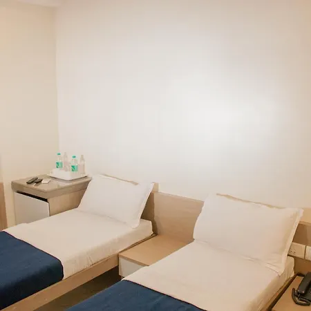 City Hotel Hotel 2*
