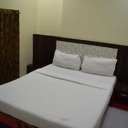 Hotel Sea View - Near Taj Mumbai
