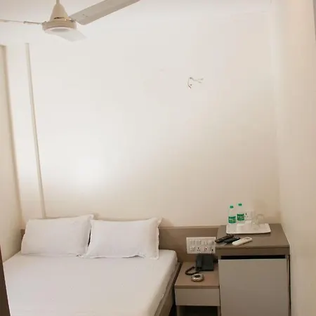 Hotel City Hotel