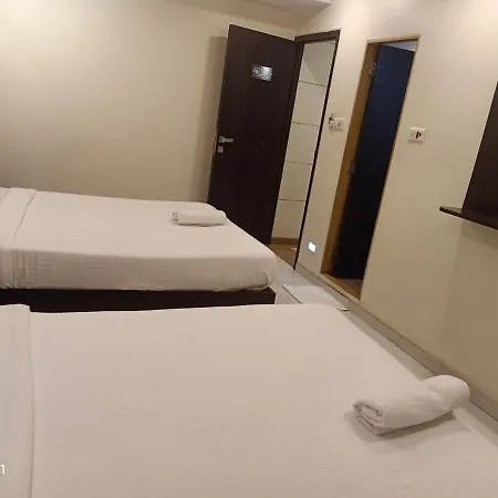 Hotel Bkc Palace