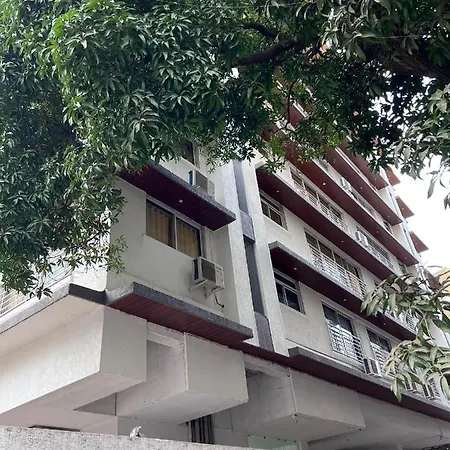 Pinaki Comfort Parle - Near Airport Apartment *