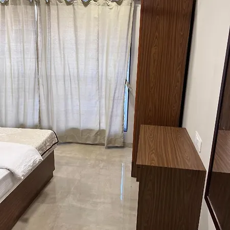 Apartment Pinaki Comfort Parle - Near Airport Mumbai