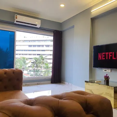 Osi Lilavati Bandra