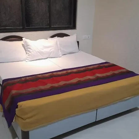 Shraddha Hotel *