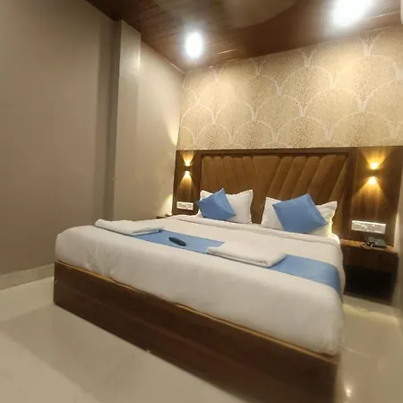 Home Stay 3* Mumbai
