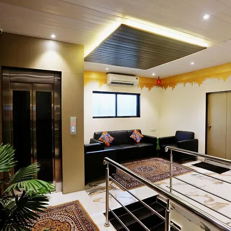 Hotel Primeland Guest house