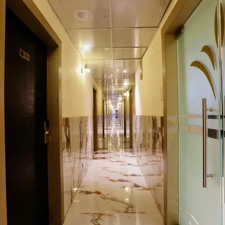 Guest house Hotel Primeland Mumbai