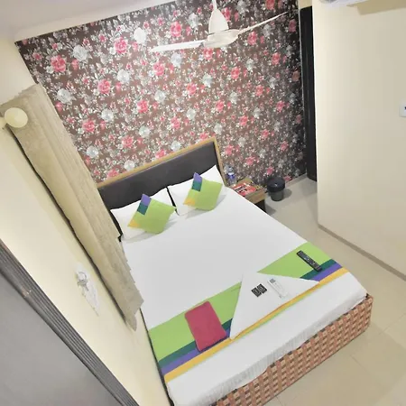 Balas Residency Hotel *