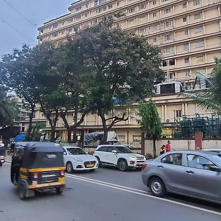 Apartment Osi Lilavati Bandra Mumbai