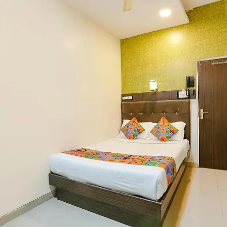 Aksa Powai Inn