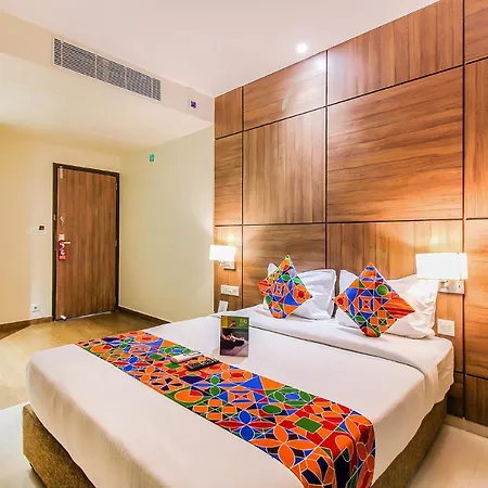 Fabhotel Rk International - Nr International Airport