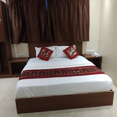 Rk Hotel-near Grant Road Railway Station Hotel