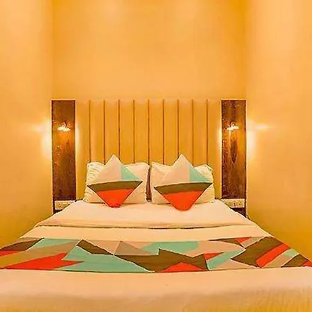 Hotel Fabexpress Gateway - 700m From Gateway Of India 3*