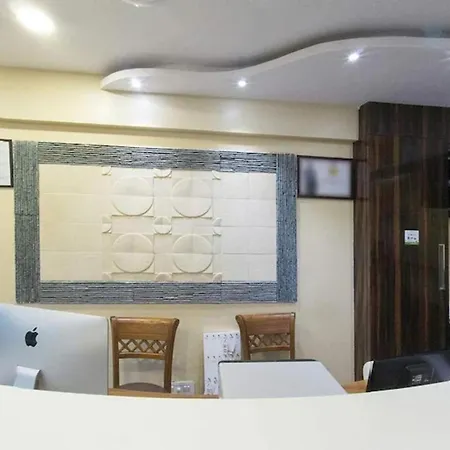 Hotel Fabhotel Annex Executive 3*