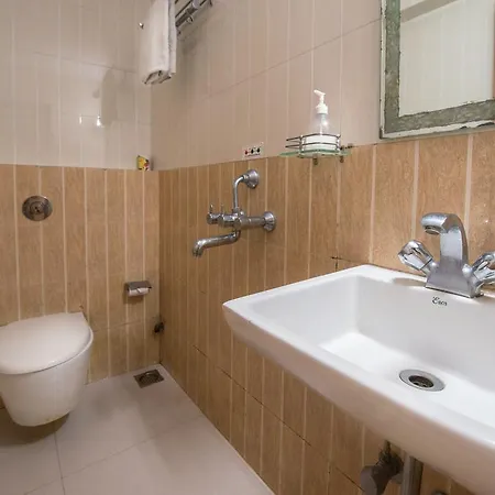 Fabhotel On Time Andheri East Hotel