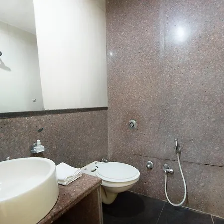 Hotel Fabhotel On Time Andheri East