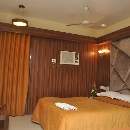 Metro Palace Bandra Hotel