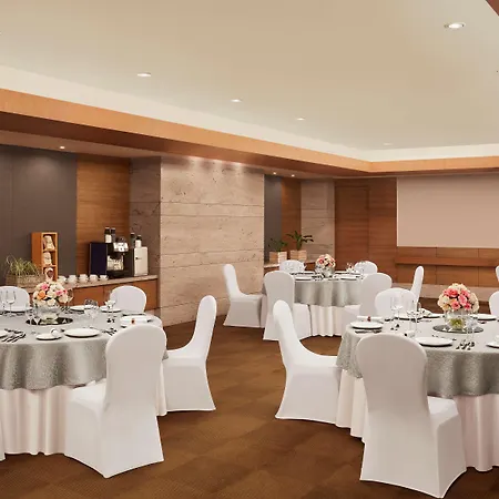 Hotel Grand Hyatt And Residences