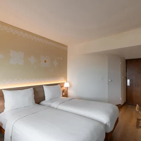 Hotel Ibis Airport - An Accor Brand