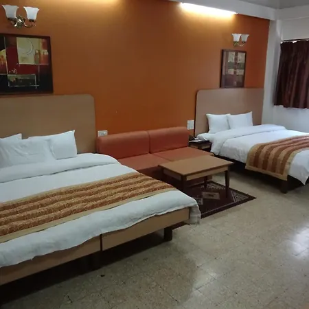 Chateau Windsor - Marine Drive Hotel
