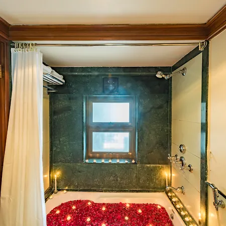 Hotel Parle International