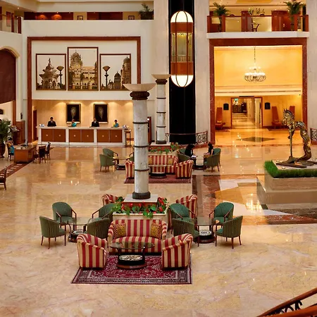 Hotel The Lalit 5*