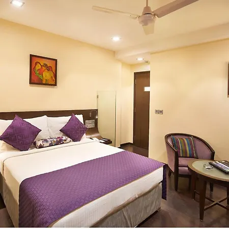 The Shalimar Hotel, Kemps Corner 4*