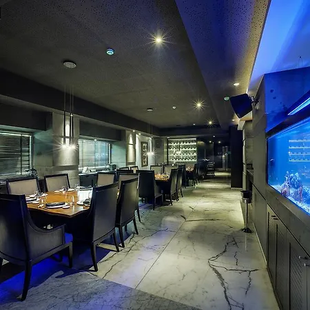 Ramee Guestline Juhu Hotel 4*