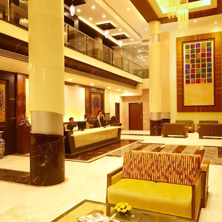 Hotel Club Emerald 3*