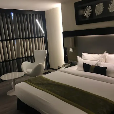 The Empresa 4*