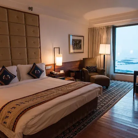 Hotel Intercontinental Marine Drive By Ihg Mumbai