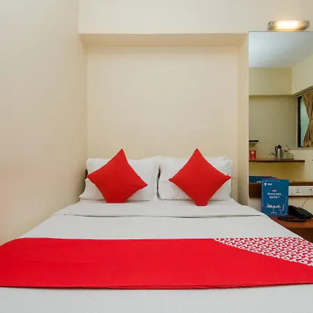 Jayshree Domestic Airport Hotel 3*