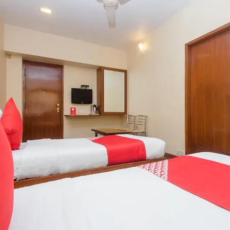 Hotel Jayshree Domestic Airport 3*