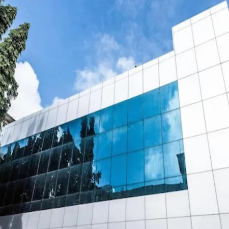 Hotel Elite Continental- Near International Airport Andheri East 3*