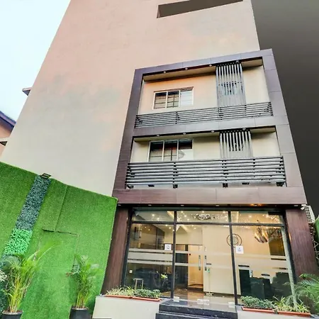 Hotel Treebo Trend Avenue 3*