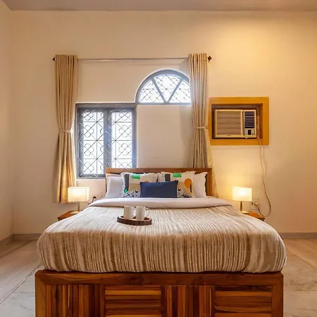 Grey Mosaics By Stayvista - Mountain-view In Vasai With Pool, Spacious Lawn & Terrace Mumbai