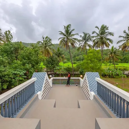 Grey Mosaics By Stayvista - Mountain-view In Vasai With Pool, Spacious Lawn & Terrace Mumbai