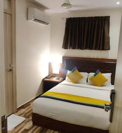 Hotel Seven Olives *