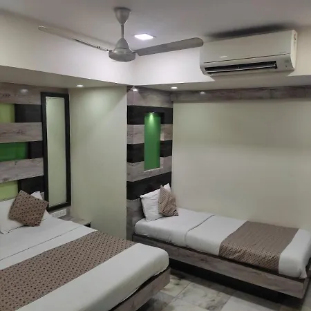 Hotel Oc Residency